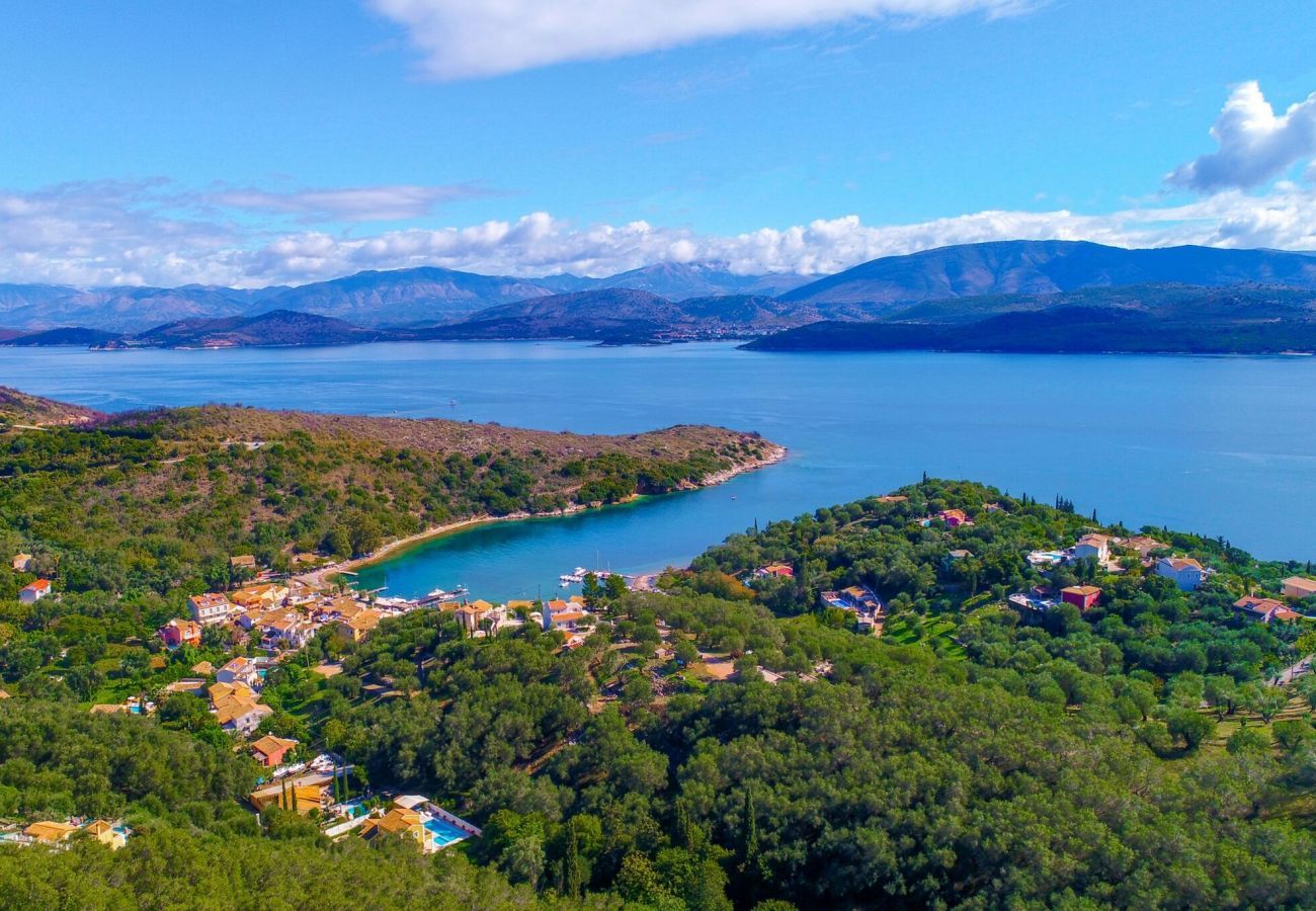 Villa Aphrodite | Een vrijstaande villa met privé zwembad op Corfu, Griekenland