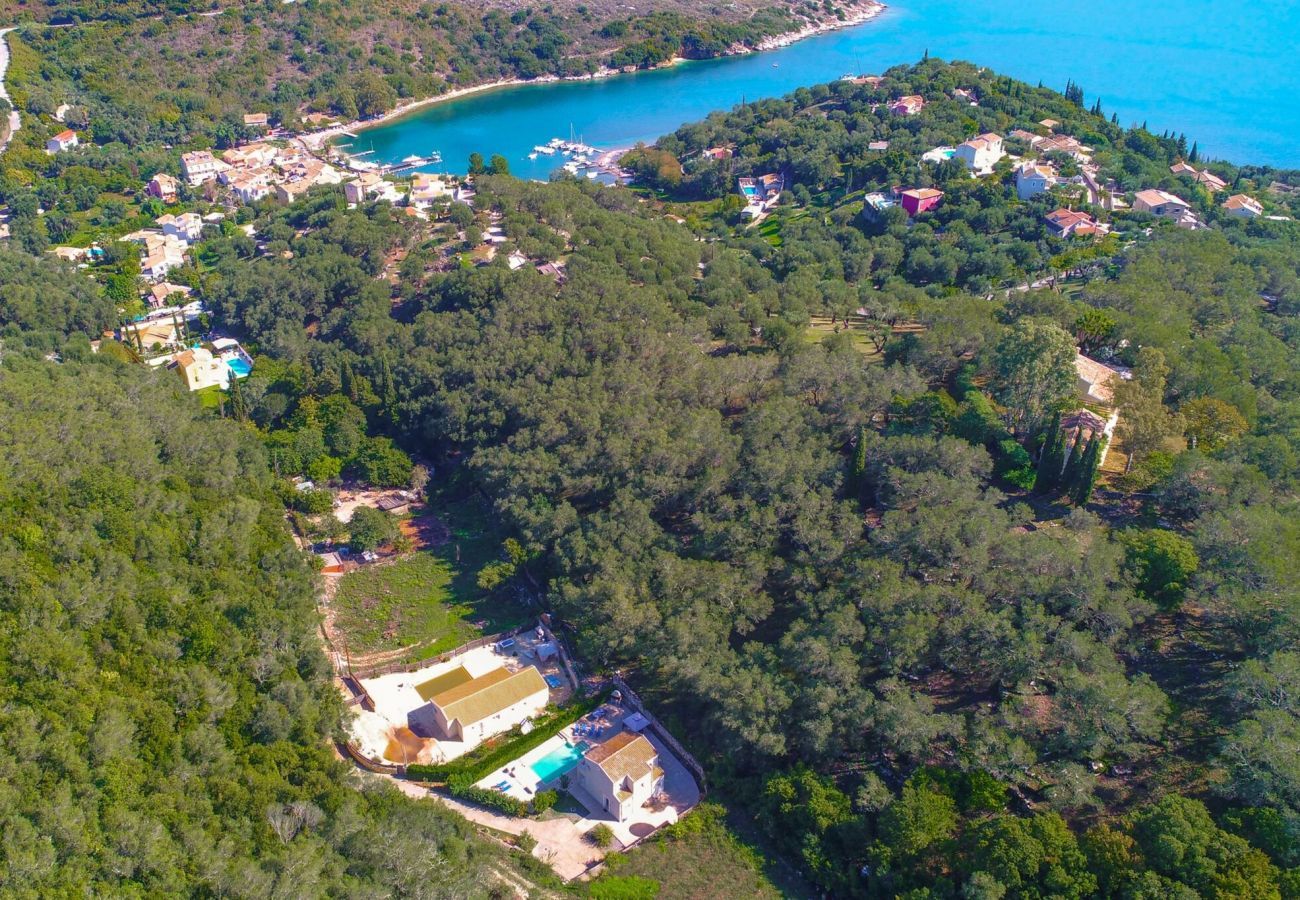 Villa Aphrodite | Een vrijstaande villa met privé zwembad op Corfu, Griekenland