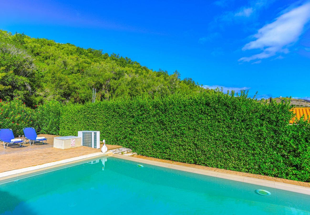 Villa Aphrodite | Een vrijstaande villa met privé zwembad op Corfu, Griekenland