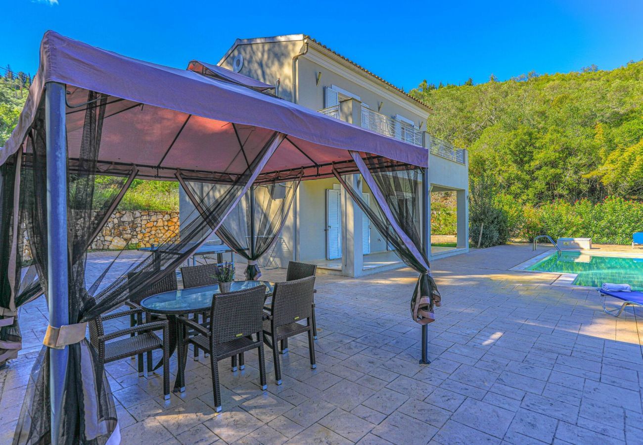 Villa Aphrodite | Een vrijstaande villa met privé zwembad op Corfu, Griekenland