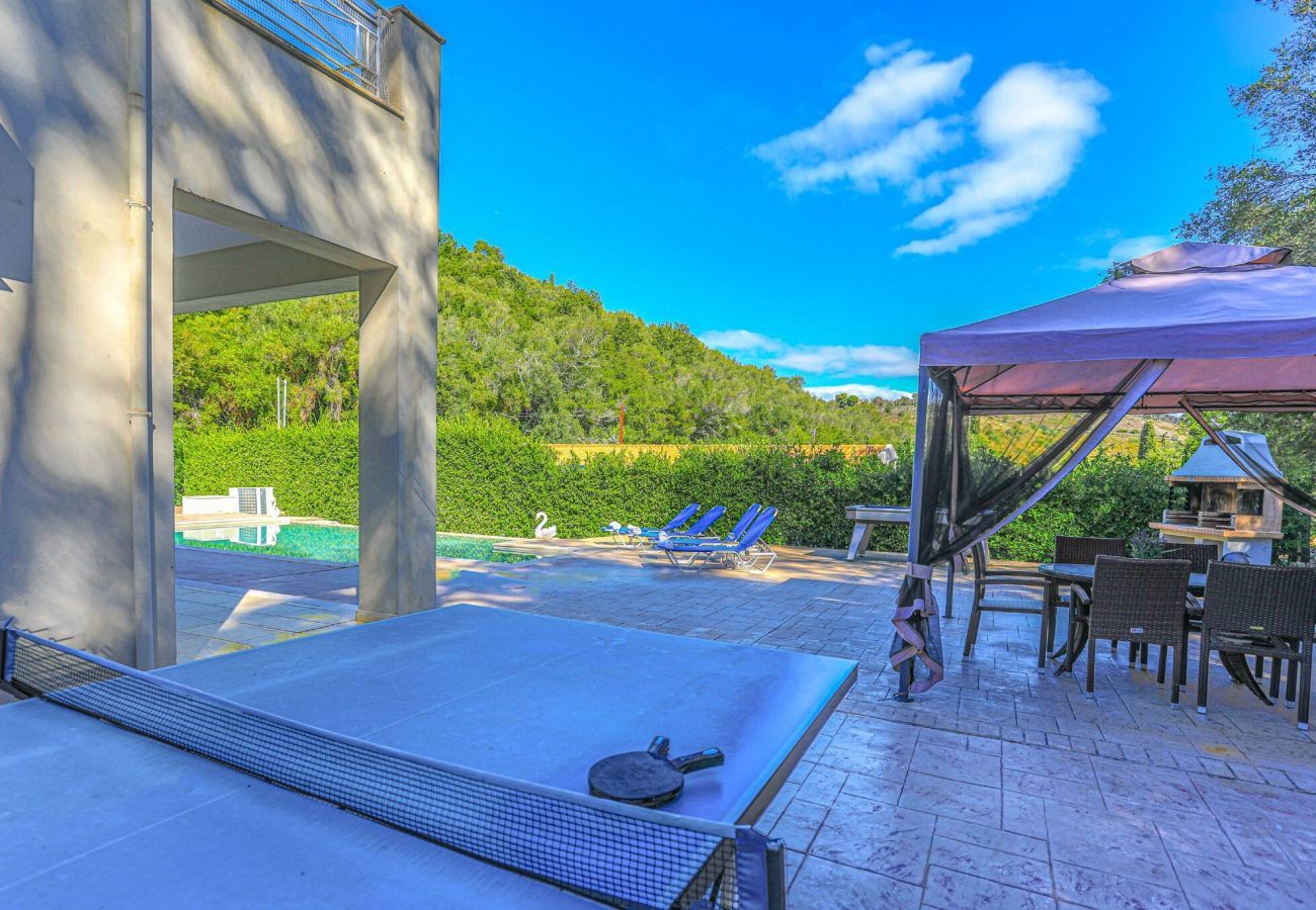 Villa Aphrodite | Een vrijstaande villa met privé zwembad op Corfu, Griekenland