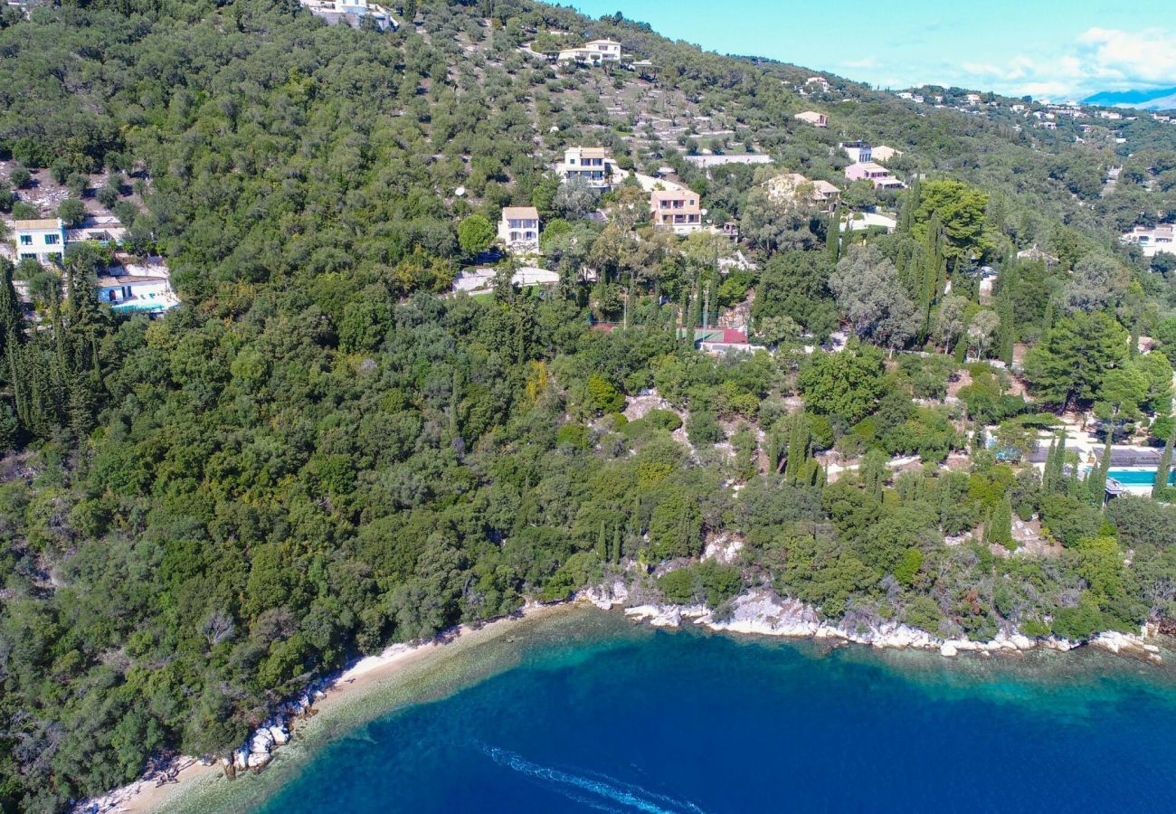 Villa Artemis | Een vrijstaande villa met privé zwembad op Corfu, Griekenland