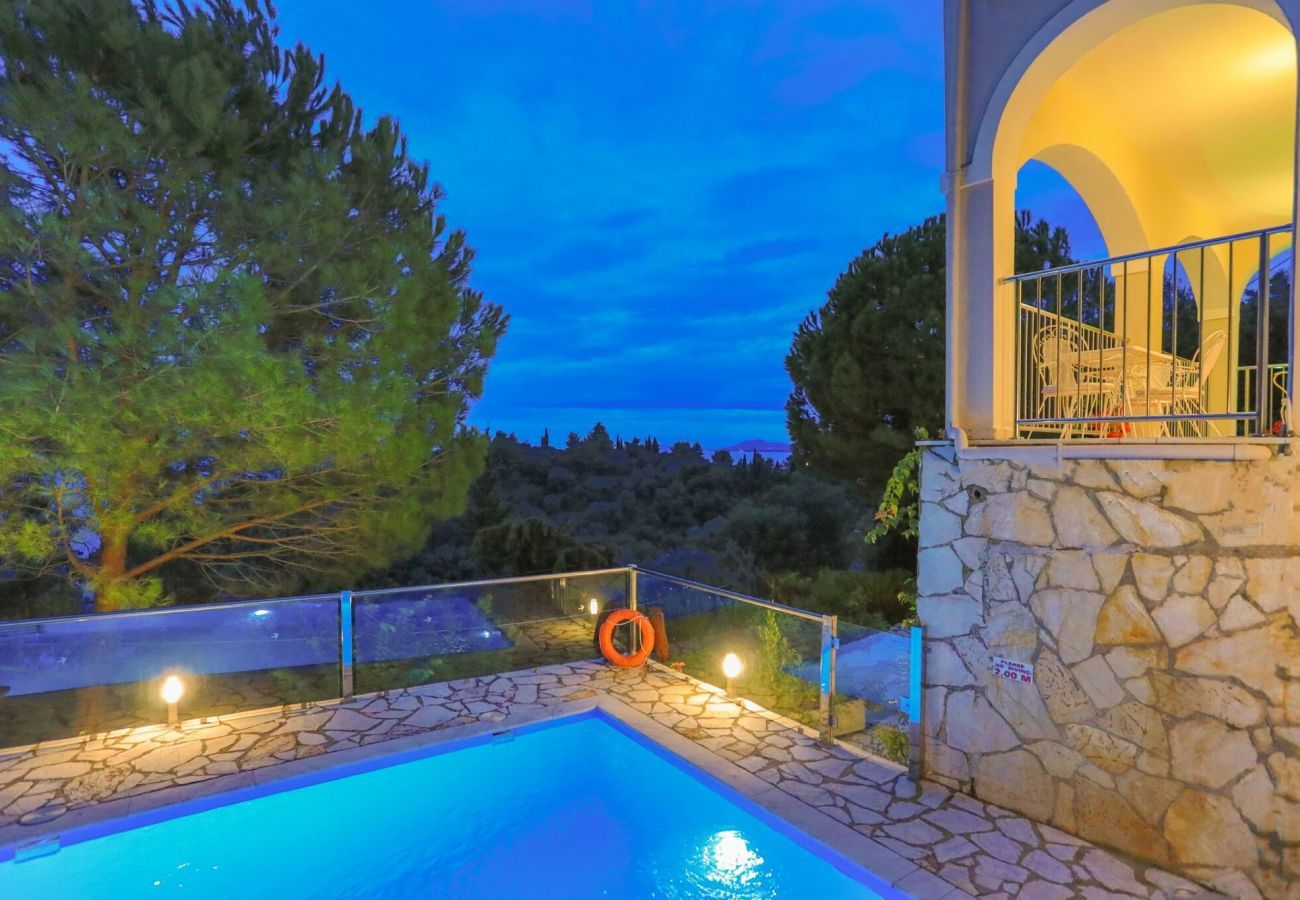 Villa Artemis | Een vrijstaande villa met privé zwembad op Corfu, Griekenland