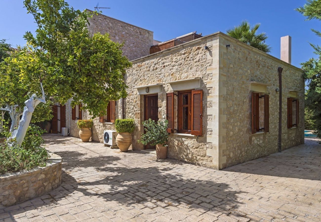 Villa Sirena | Een geschakelde villa met privé zwembad op Kreta, Griekenland