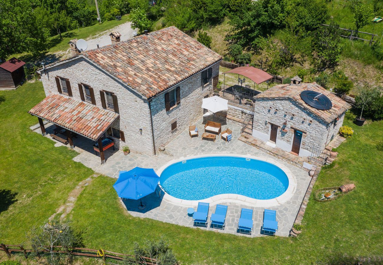 Villa in Acqualagna - Villa Giulia