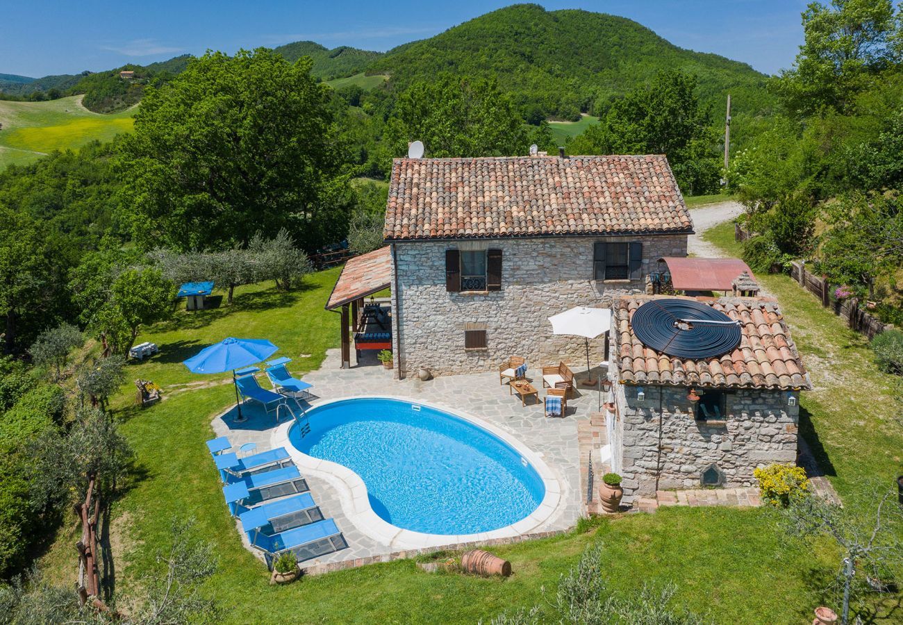 Villa in Acqualagna - Villa Giulia