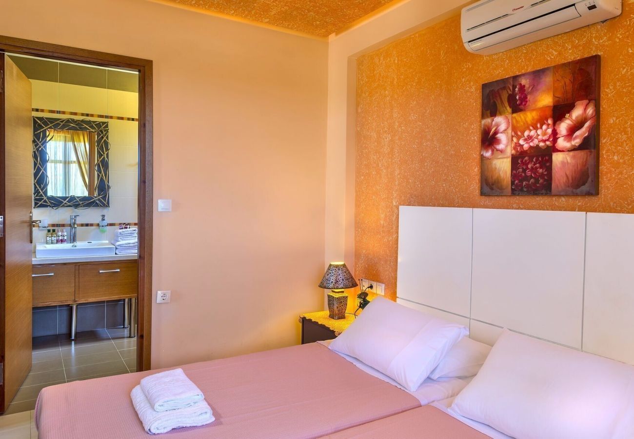 Villa Stacia | Een vrijstaande villa met privé zwembad op Kreta, Griekenland