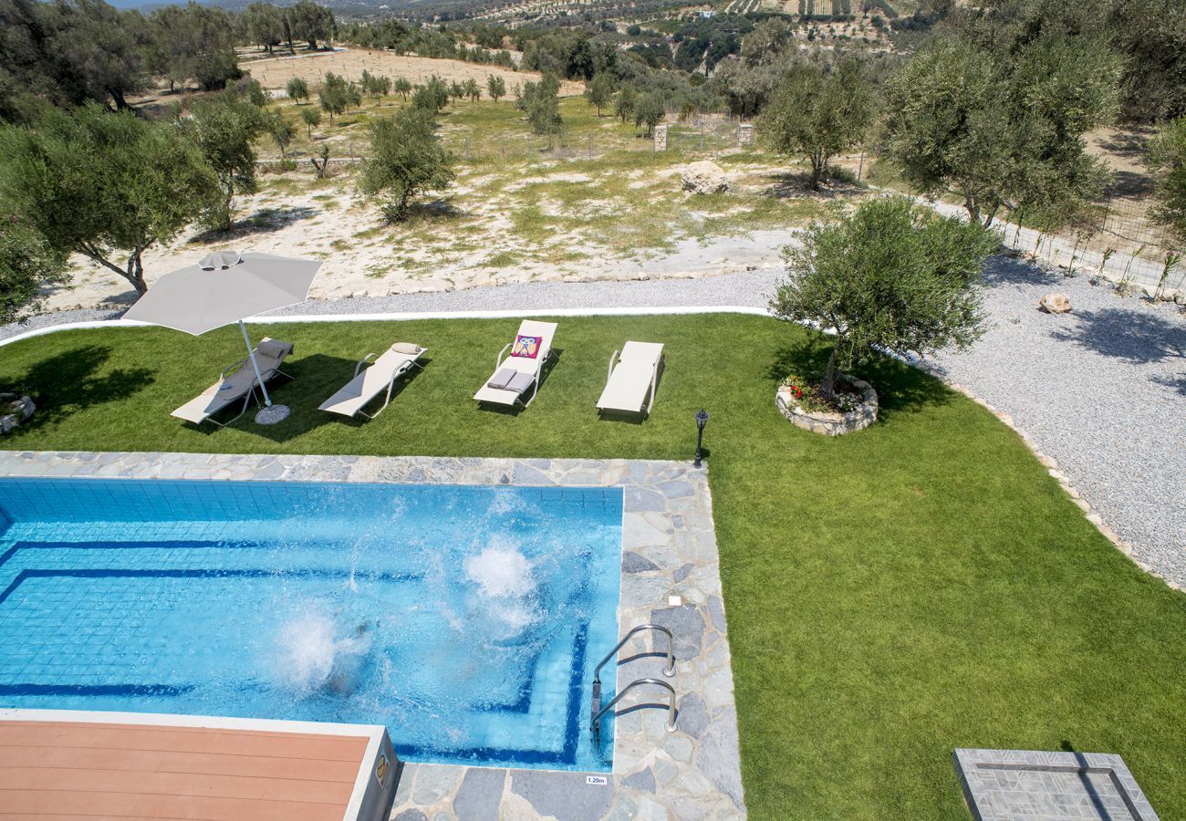  Villa Kyria | Een vrijstaande villa met privé zwembad op Kreta, Griekenland