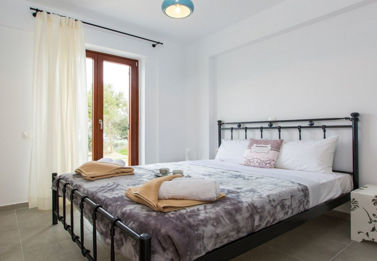  Villa Kyria | Een vrijstaande villa met privé zwembad op Kreta, Griekenland