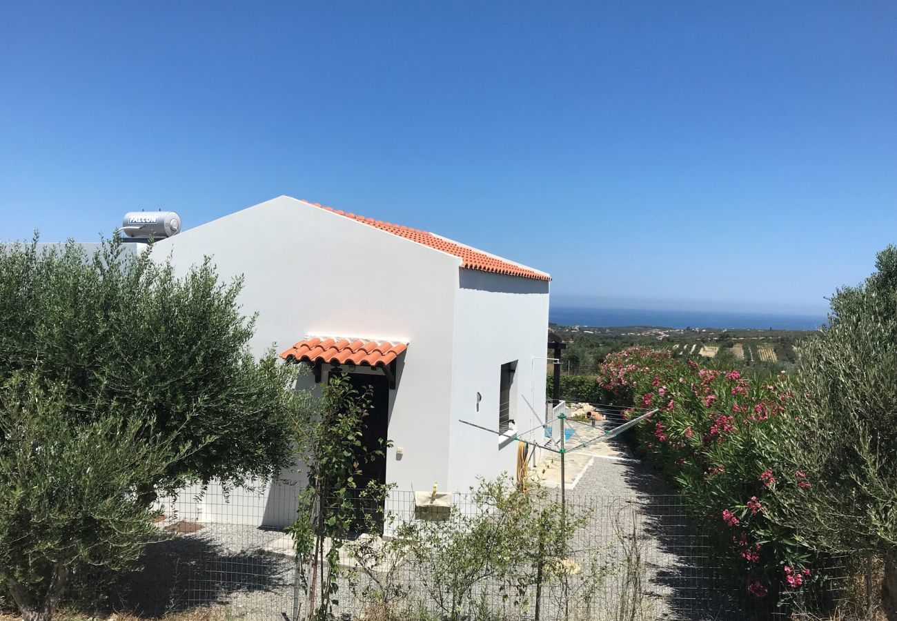  Villa Anna Kyrianna | Een vrijstaande villa met privé zwembad op Kreta, Griekenland