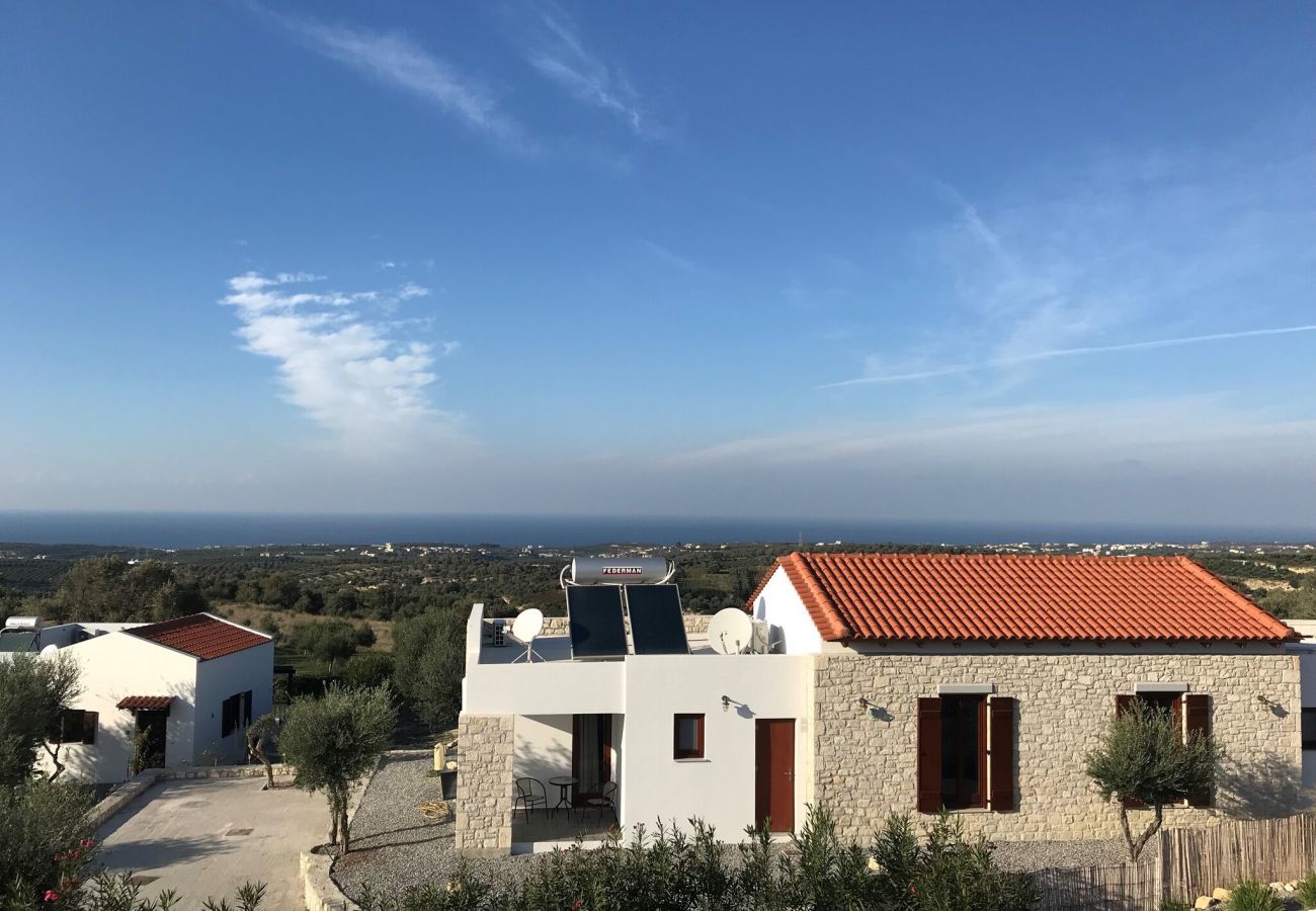  Villa Anna Kyrianna | Een vrijstaande villa met privé zwembad op Kreta, Griekenland