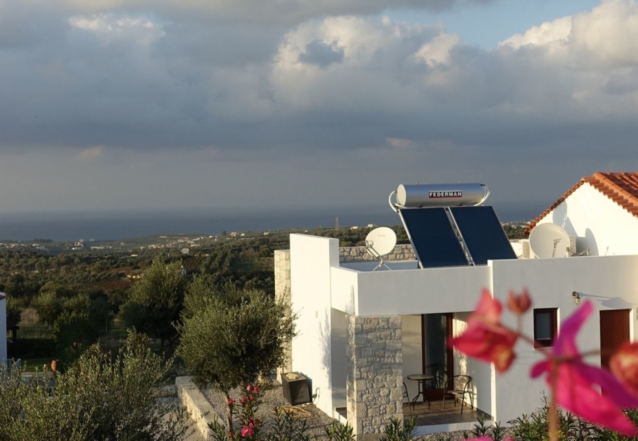  Villa Anna Kyrianna | Een vrijstaande villa met privé zwembad op Kreta, Griekenland