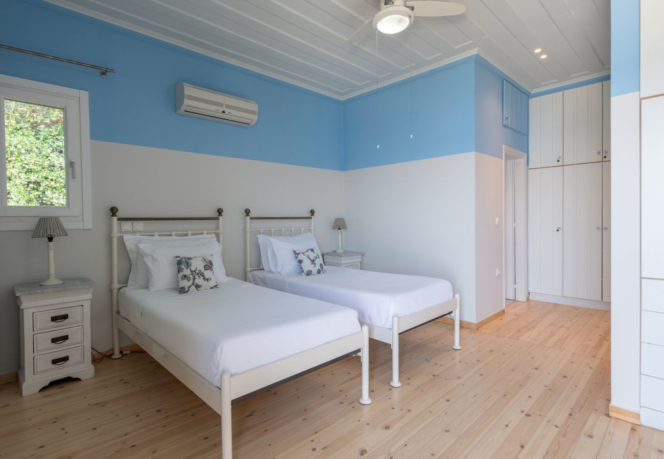 Villa in Spartochori - Villa Erini