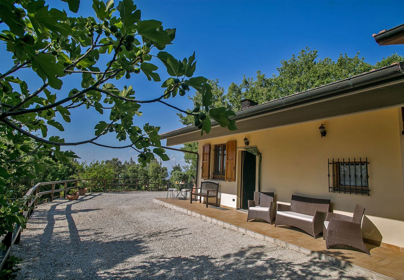 Casa Lidia is een knusse casa met privé zwembad, dicht bij het mooie dorpje Bettona, Umbrië