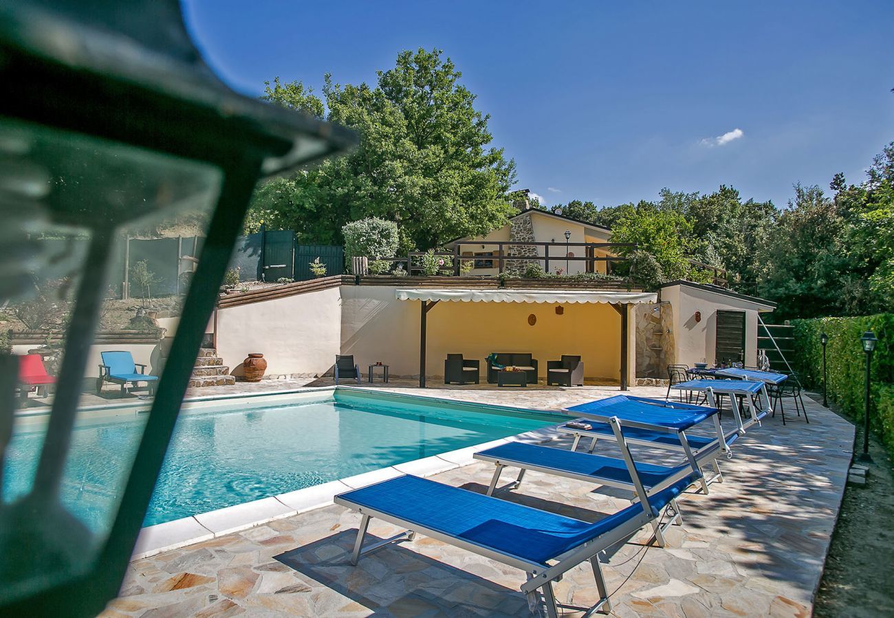 Casa Lidia is een knusse casa met privé zwembad, dicht bij het mooie dorpje Bettona, Umbrië