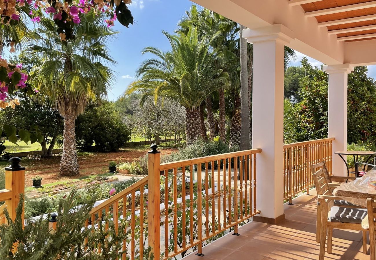  Villa Santa Eulalia | Een vrijstaande villa met privé zwembad op Ibiza, Spanje