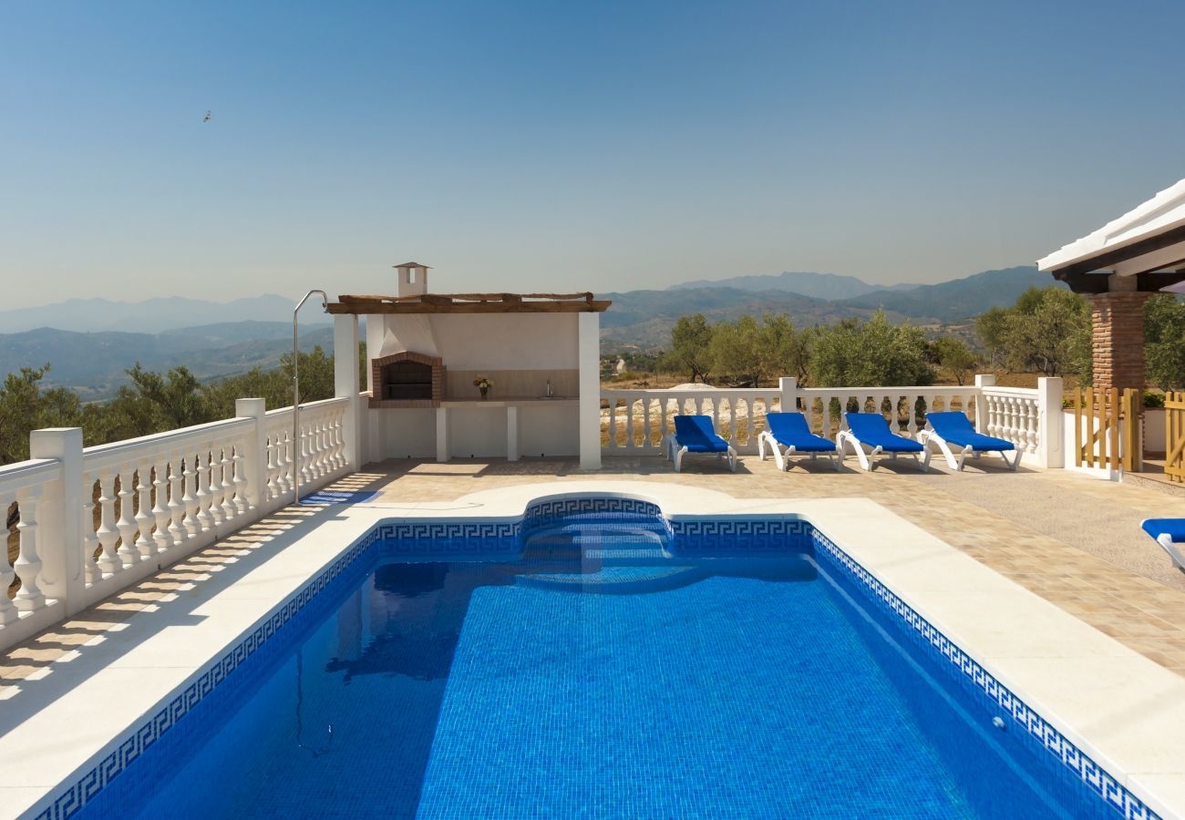 Villa in Alozaina - Casa Feliz Villa in Alozaina - Casa Feliz