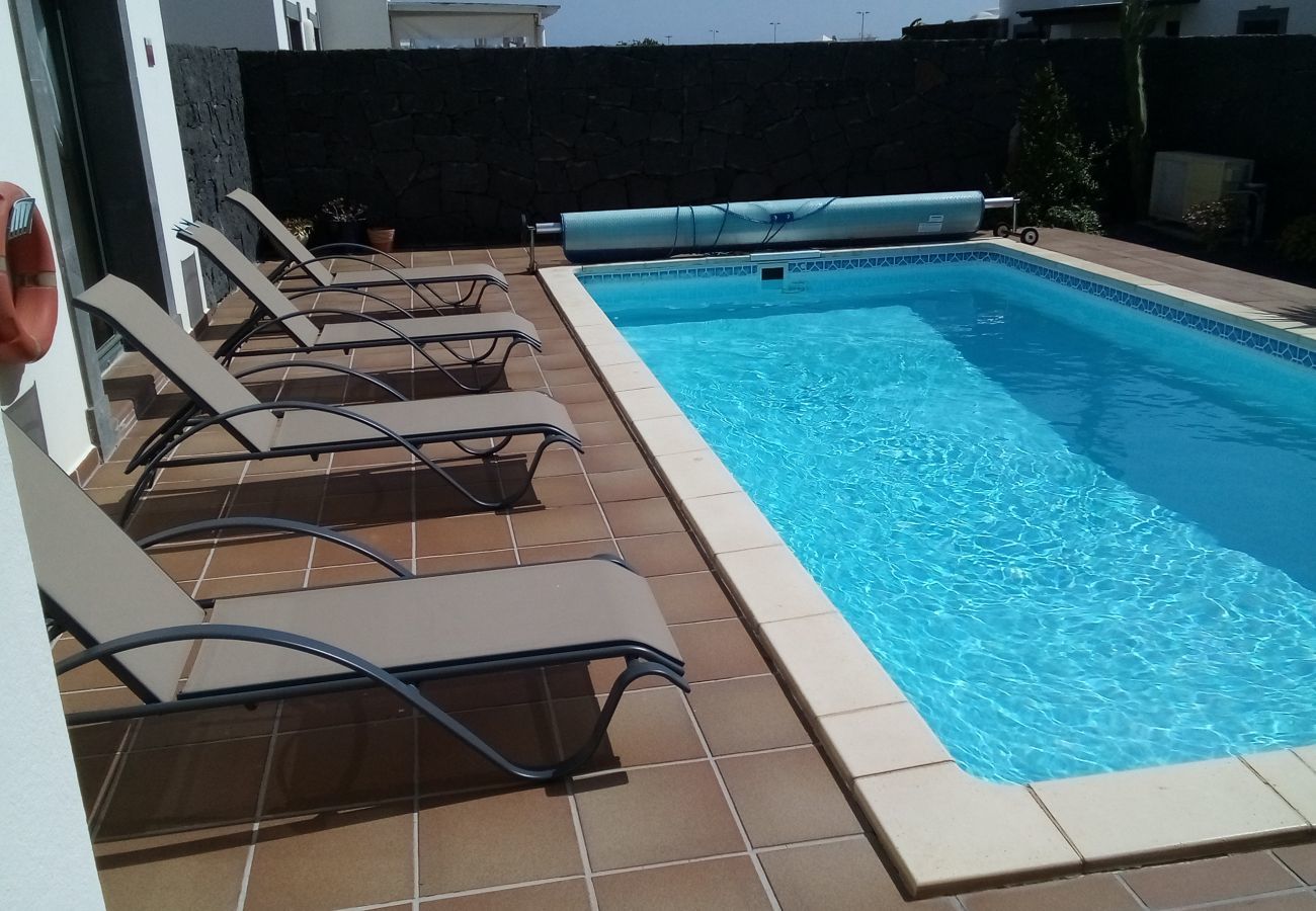 Het beste van deze Villa Graciosa is dat je een verwarmd privé zwembad en een gezamelijk zwembad tot je beschikking hebt