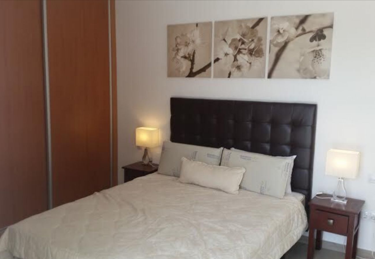Villa Lexy is een vakantievilla met verwarmd privé zwembad en zeezicht in Los Mojones, Puerto del Carmen, Lanzarote