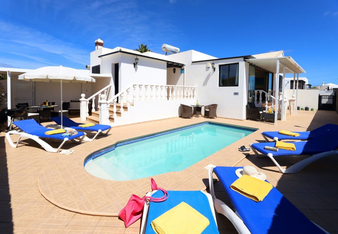 Villa Pippa is een vakantievilla met verwarmd privé zwembad. Bij centrum in Los Mojones, Puerto del Carmen, Lanzarote