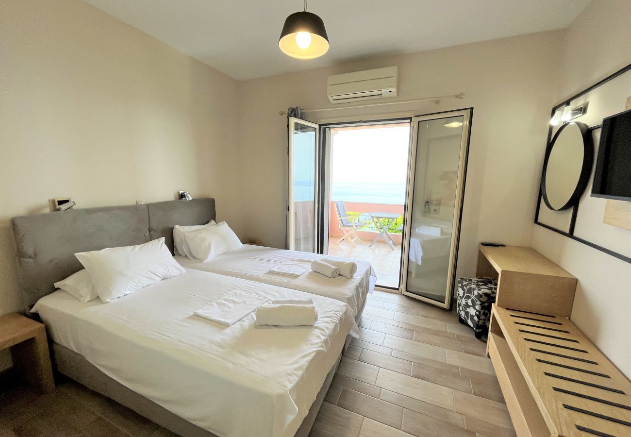 Villa in Athani - Villa Eleni