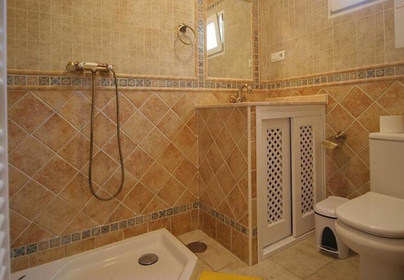 Finca de la Torre met verwarmd privé zwembad, tuin met fruitbomen en volop privacy in Alhaurin de la Torre, Andalusië