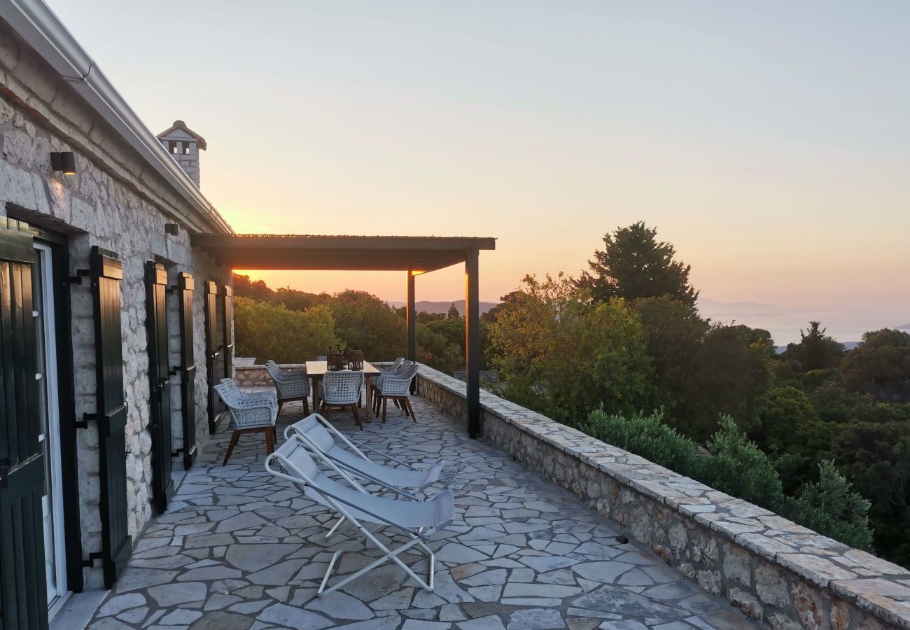 Villa in Vasiliki - Villa Geofos
