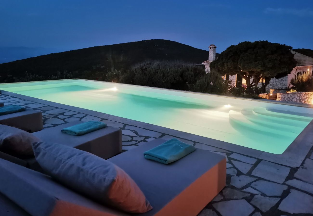 Villa in Vasiliki - Villa Geofos