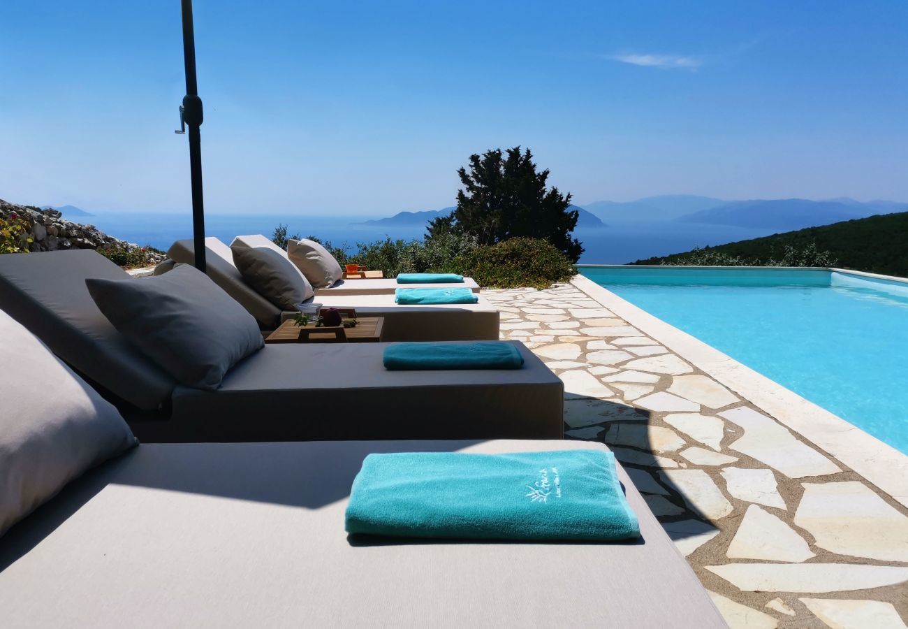Villa in Vasiliki - Villa Geofos