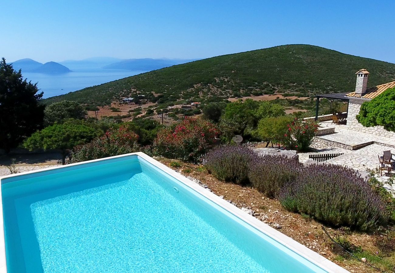 Villa in Vasiliki - Villa Geofos