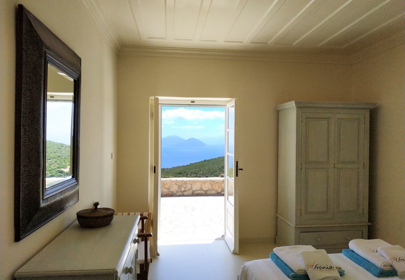 Villa in Vasiliki - Villa Geofos