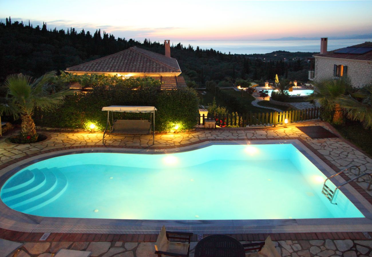Villa in Tsoukalades - Villa Evy