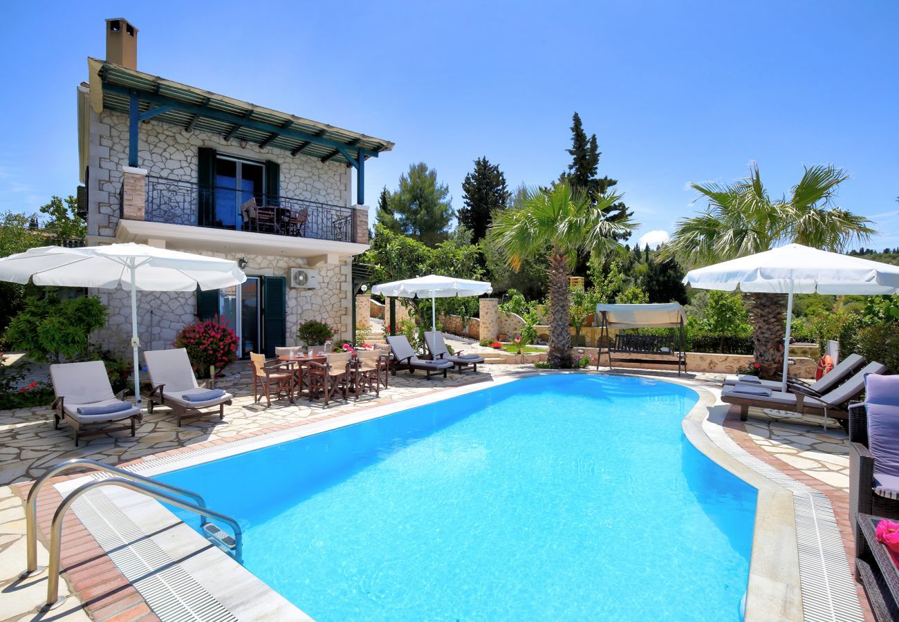 Villa in Tsoukalades - Villa Evy