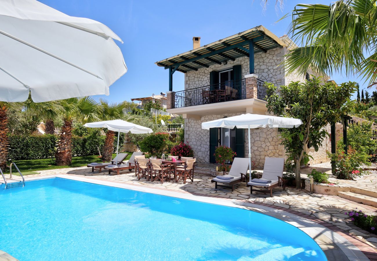 Villa in Tsoukalades - Villa Evy