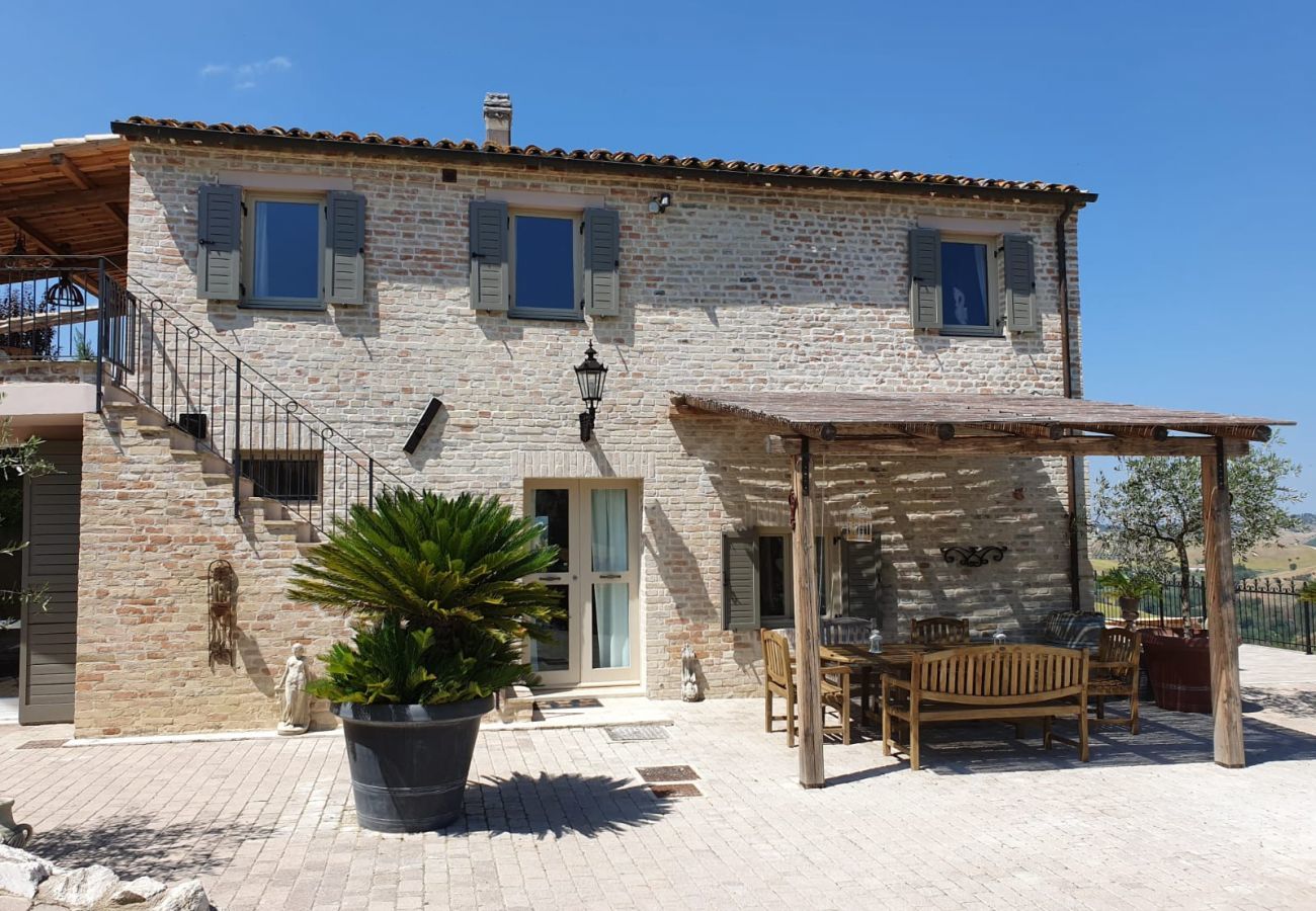 Villa in Offida - Casa La Farfalla