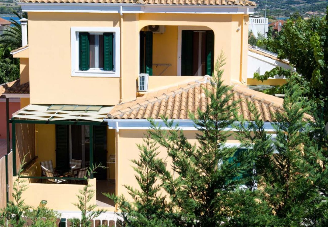 Villa Sonia is a comfortable holiday home with private pool. Near capital in Kariotes, Lefkada