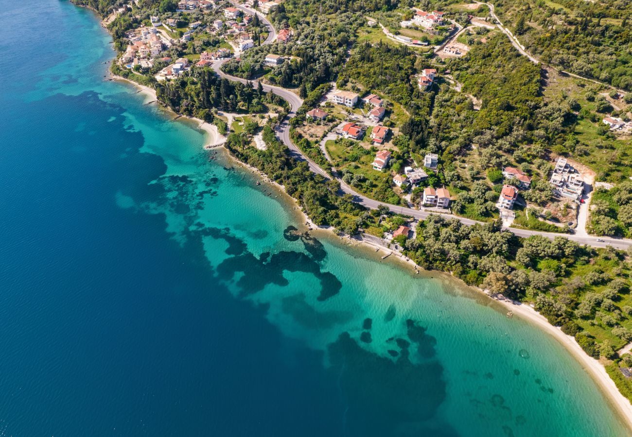 Villa in Nikiana - Villa White Elegance