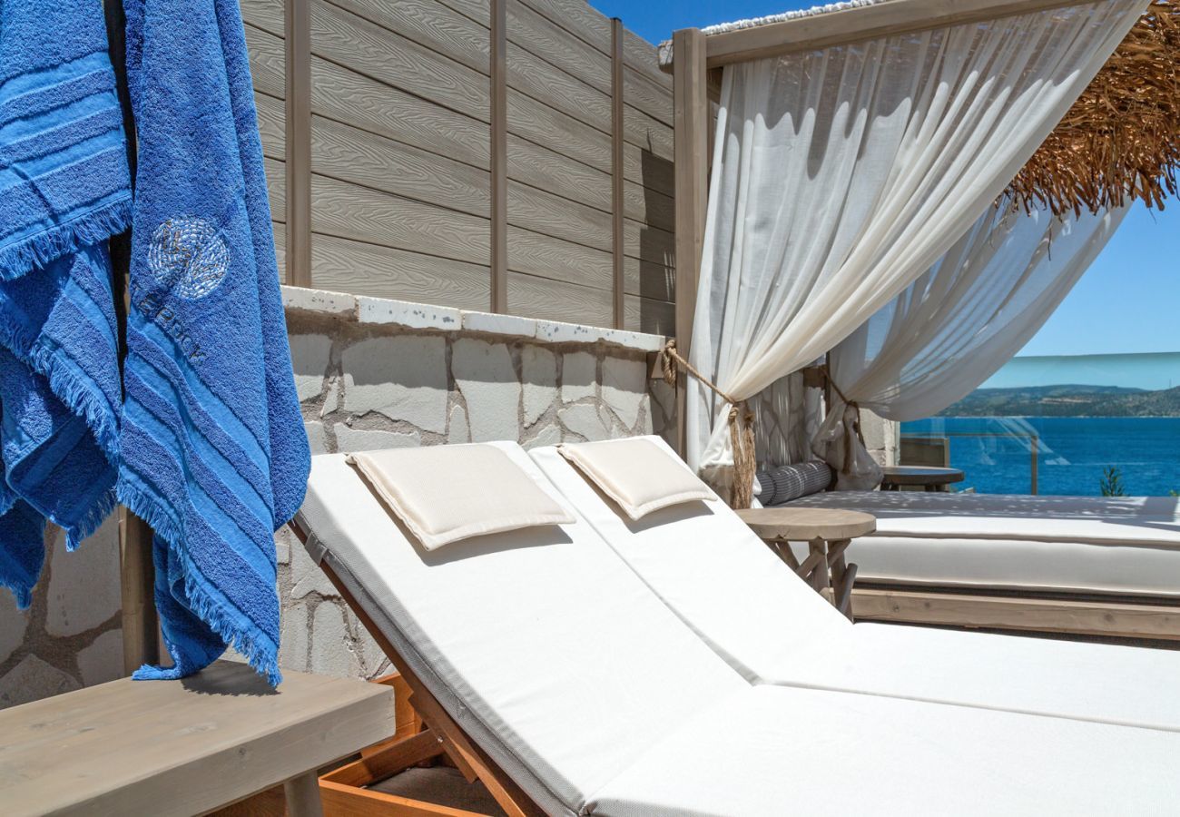 Villa in Nikiana - Villa White Elegance