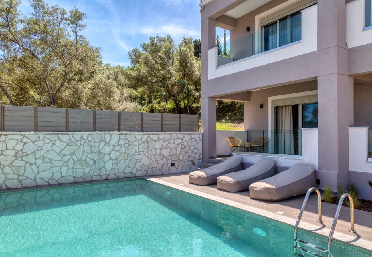 Villa in Nikiana - Villa White Elegance