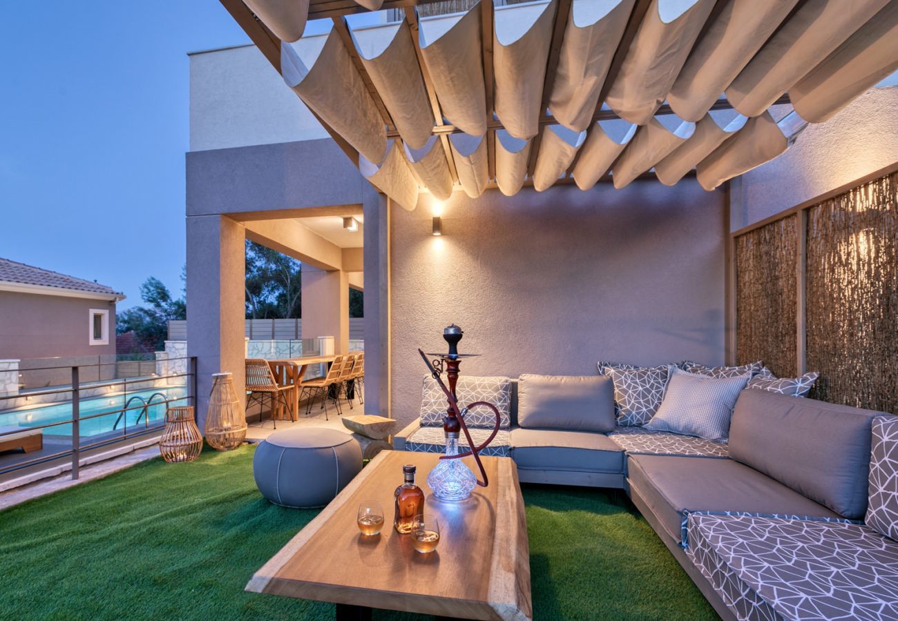 Villa in Nikiana - Villa White Elegance
