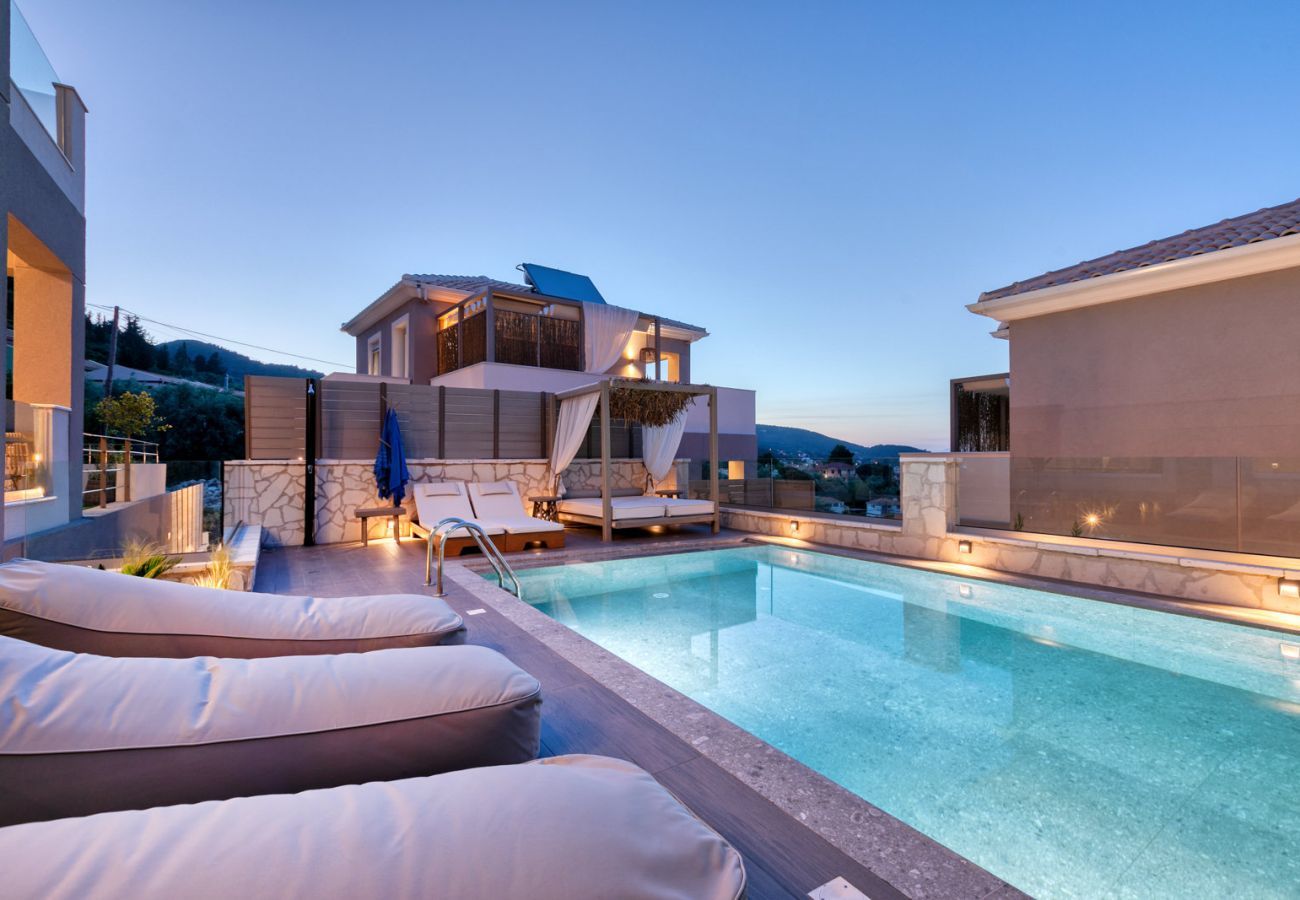 Villa in Nikiana - Villa White Elegance