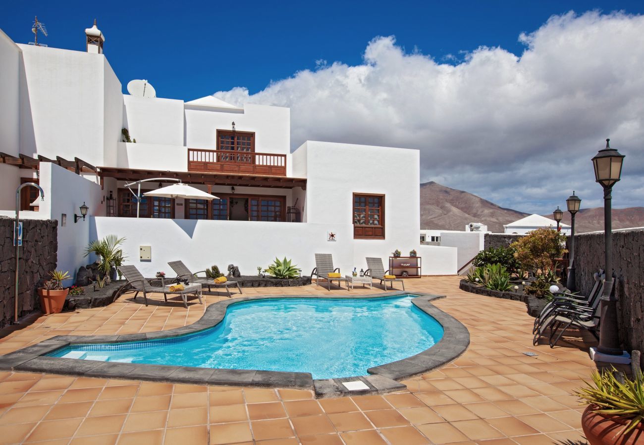 Villa in Playa Blanca - Villa Alisa