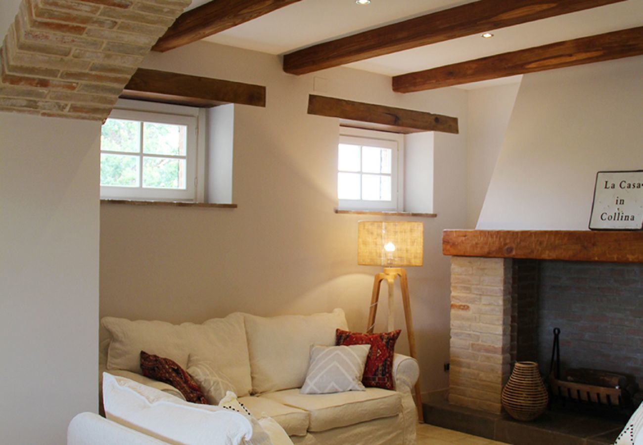 Villa in Montelparo - La Casa in Collina