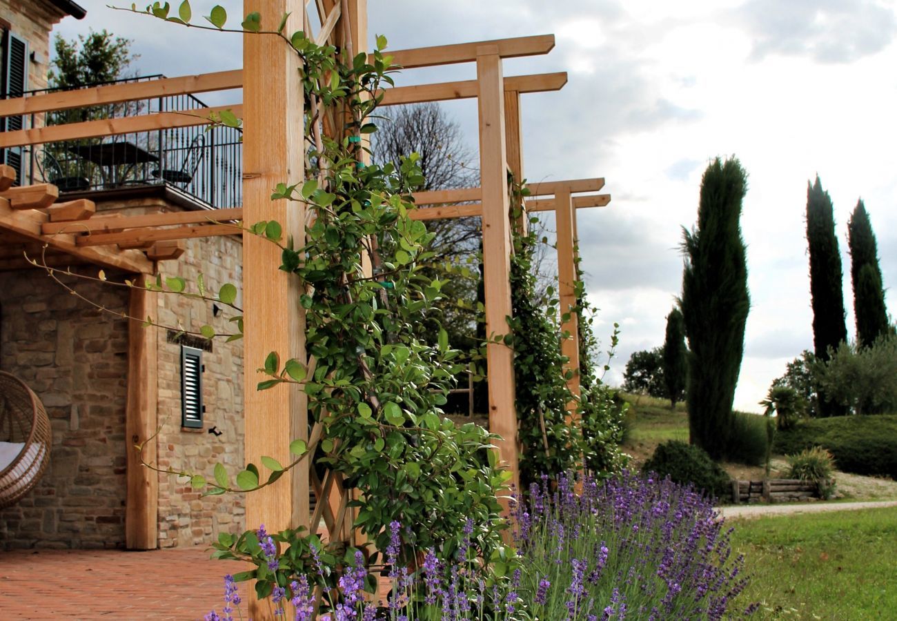 Villa in Montelparo - La Casa in Collina