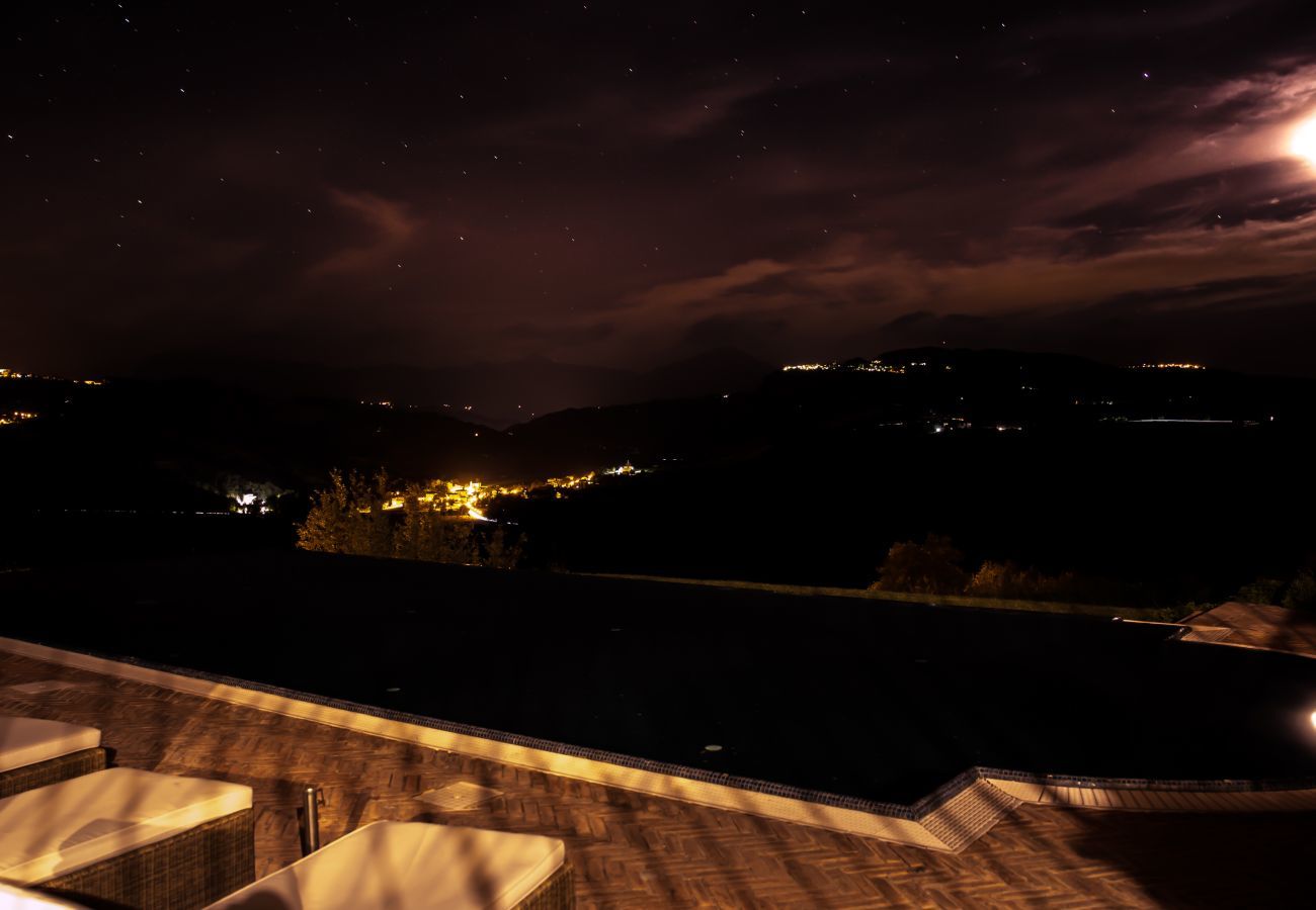 Villa in Montelparo - La Casa in Collina