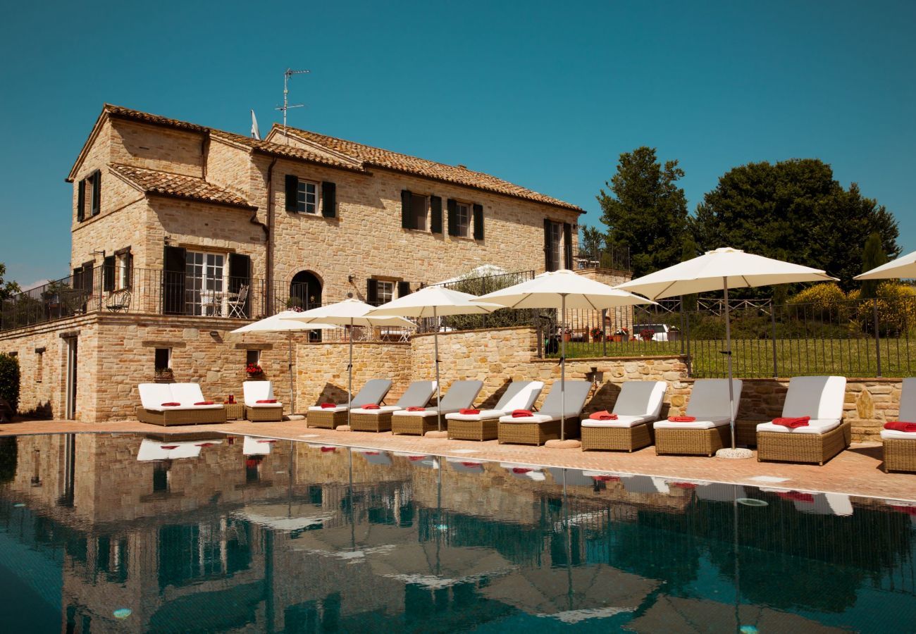 Villa in Montelparo - La Casa in Collina