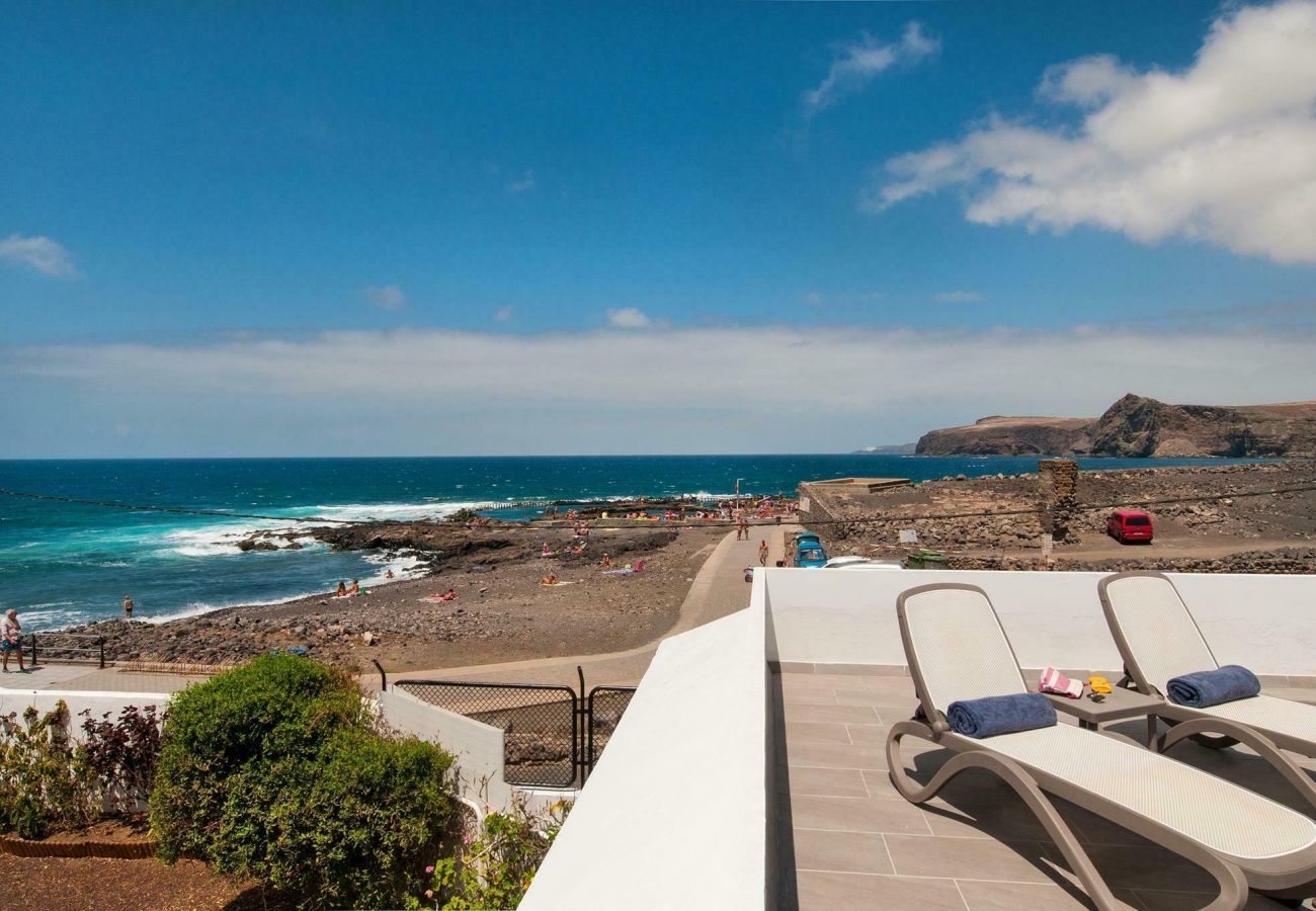 Villa in Agaete - Beach House Marina Deluxe