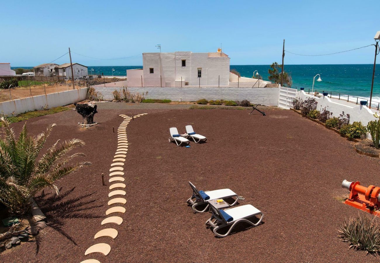 Villa in Agaete - Beach House Marina Deluxe