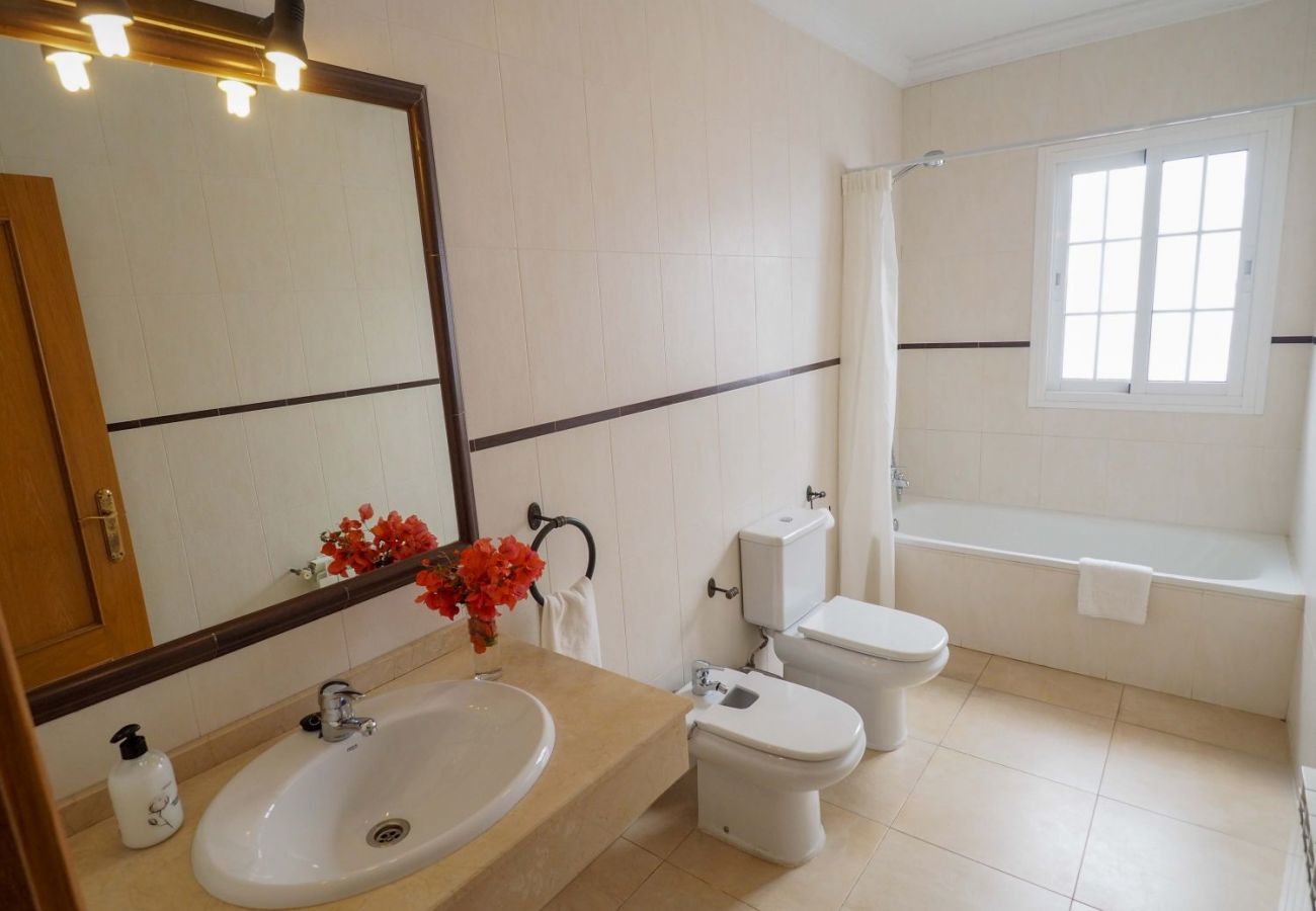Villa in Nerja - Villa Burriana Dorada