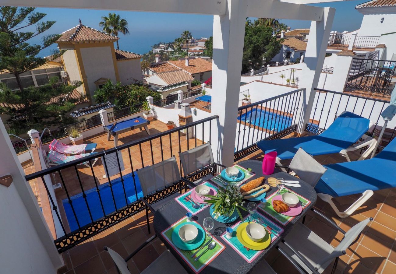 Villa in Nerja - Villa Burriana Dorada